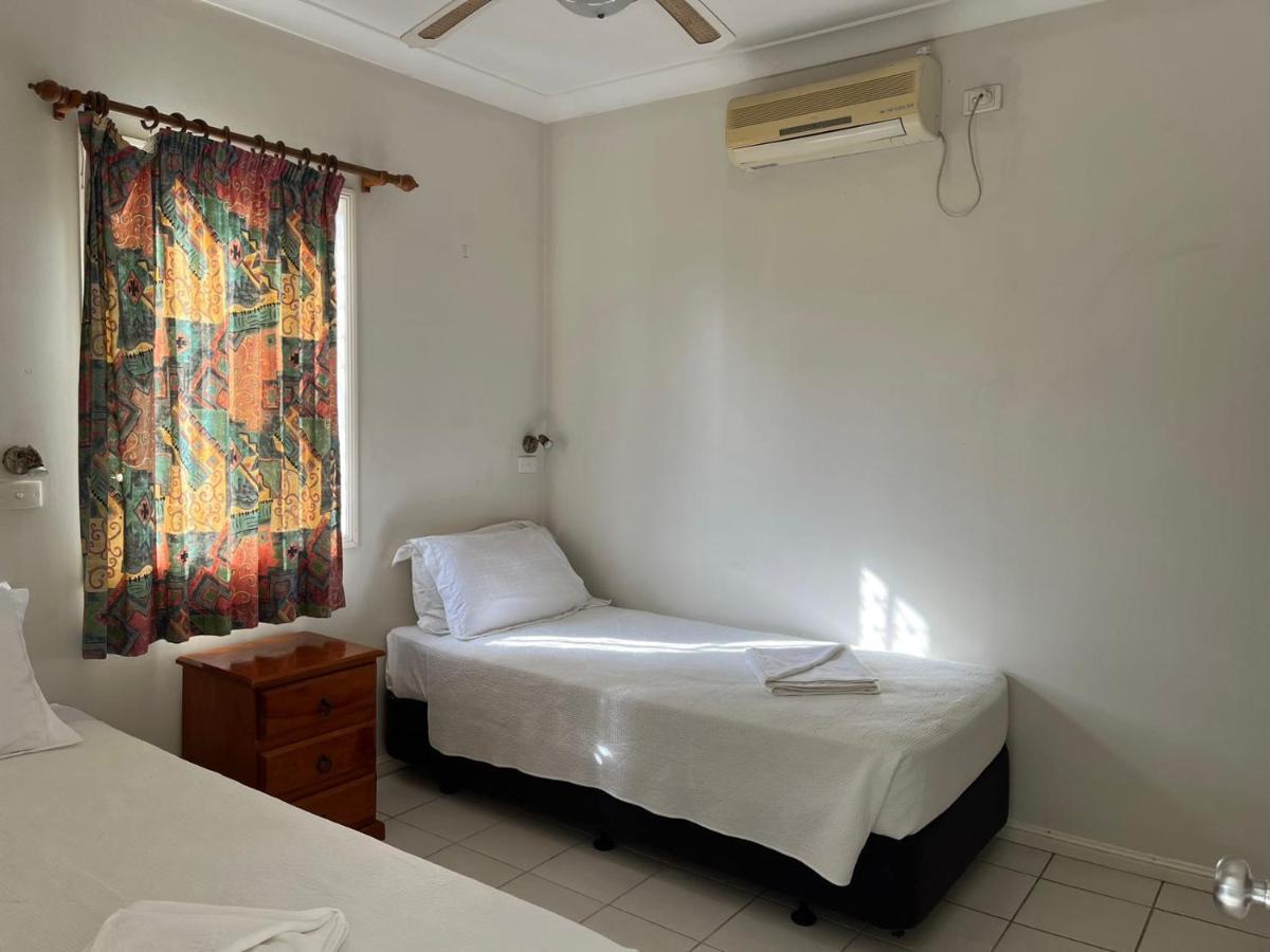 Tradewinds Villas Port Vila Esterno foto