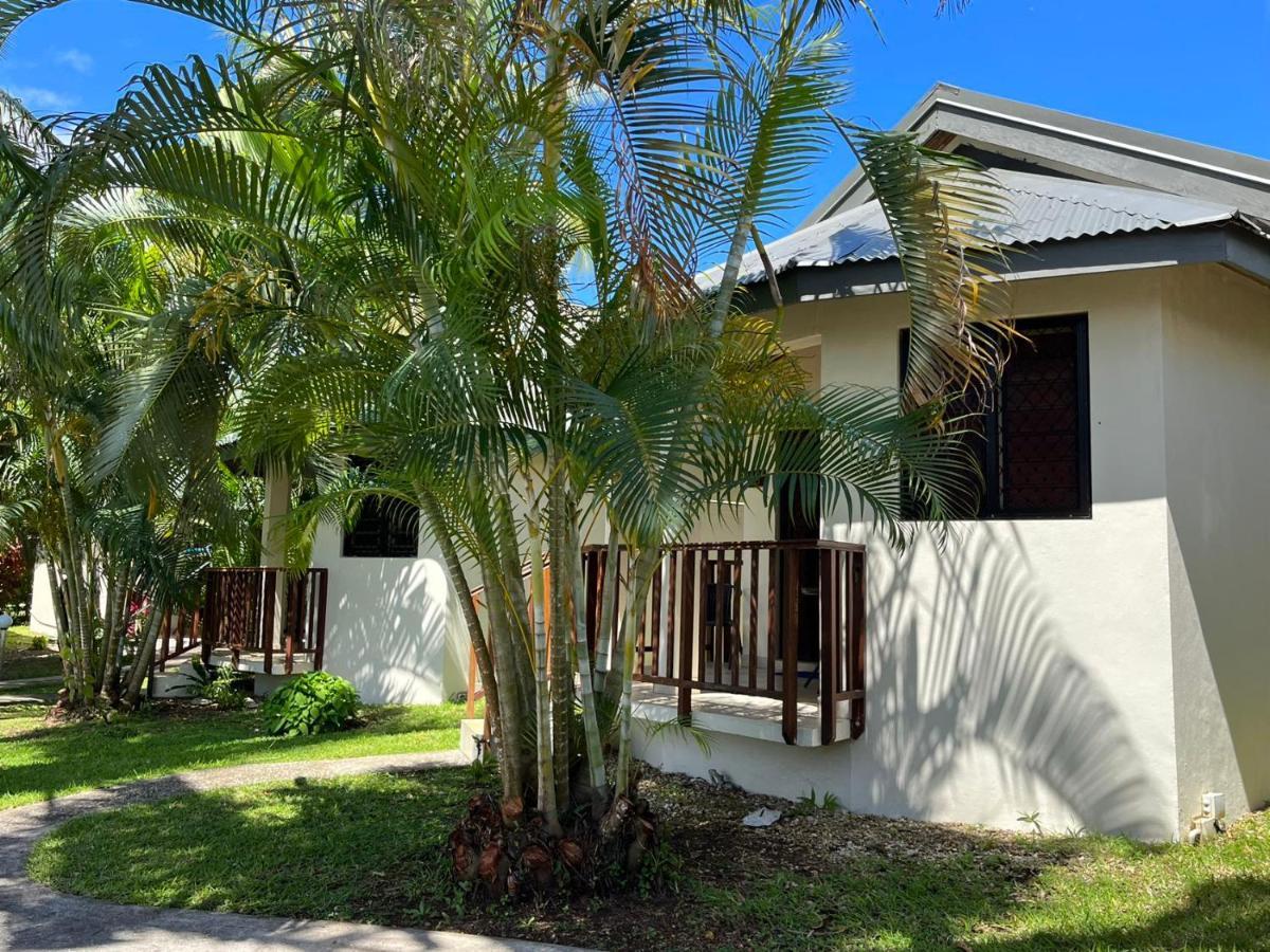 Tradewinds Villas Port Vila Esterno foto